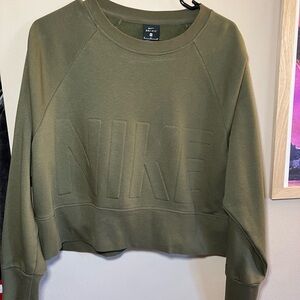Nike crop